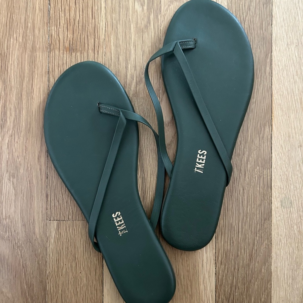 TKEES Women’s Forest Green Flip Flops